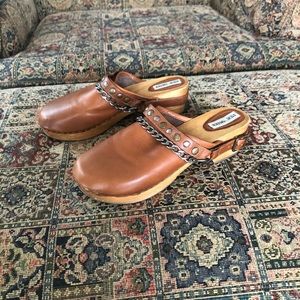🌈Steve Madden Clogs Women’s Size 10